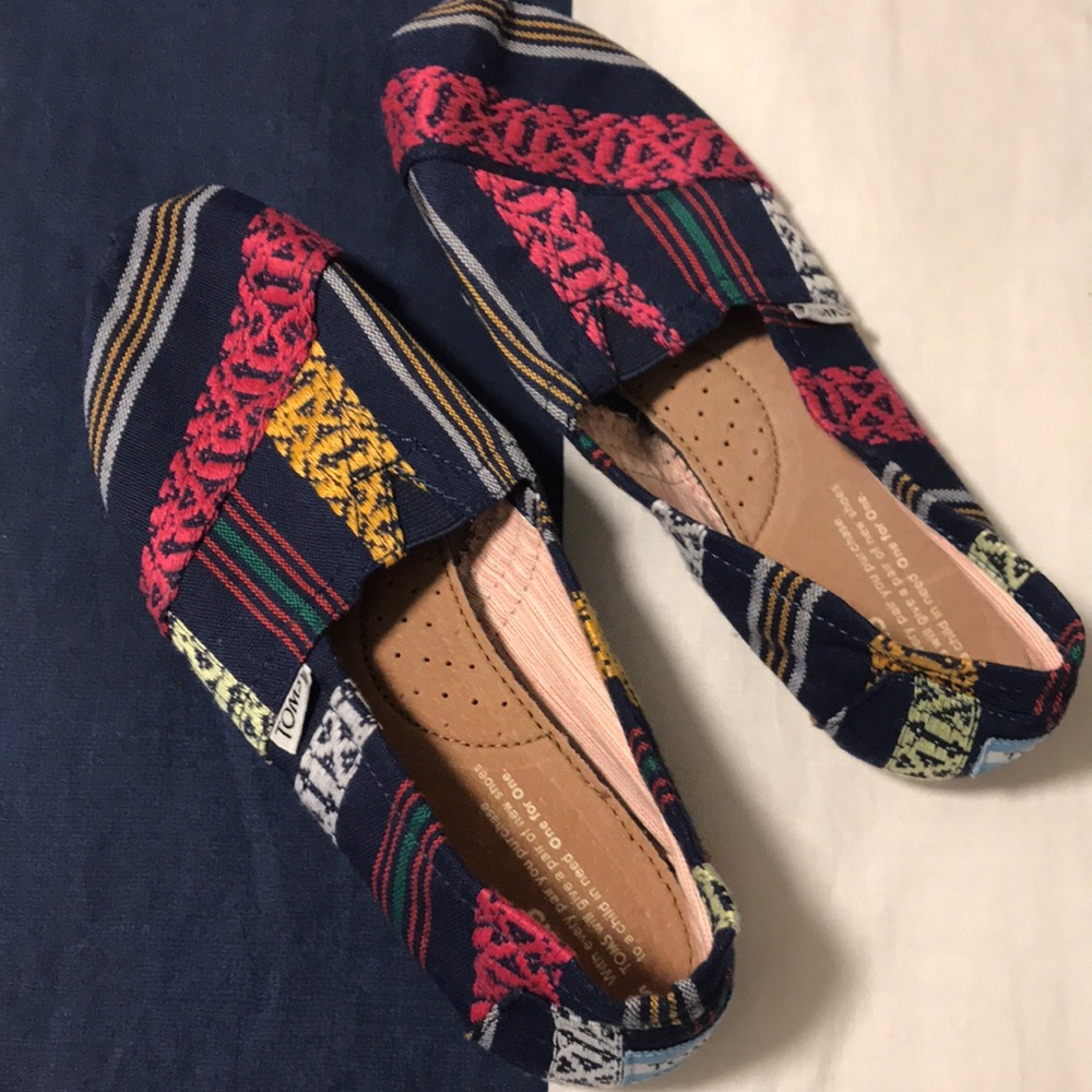 Toms